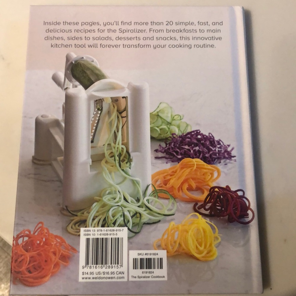 The Spiralizer Cookbook - Picture 2 of 4